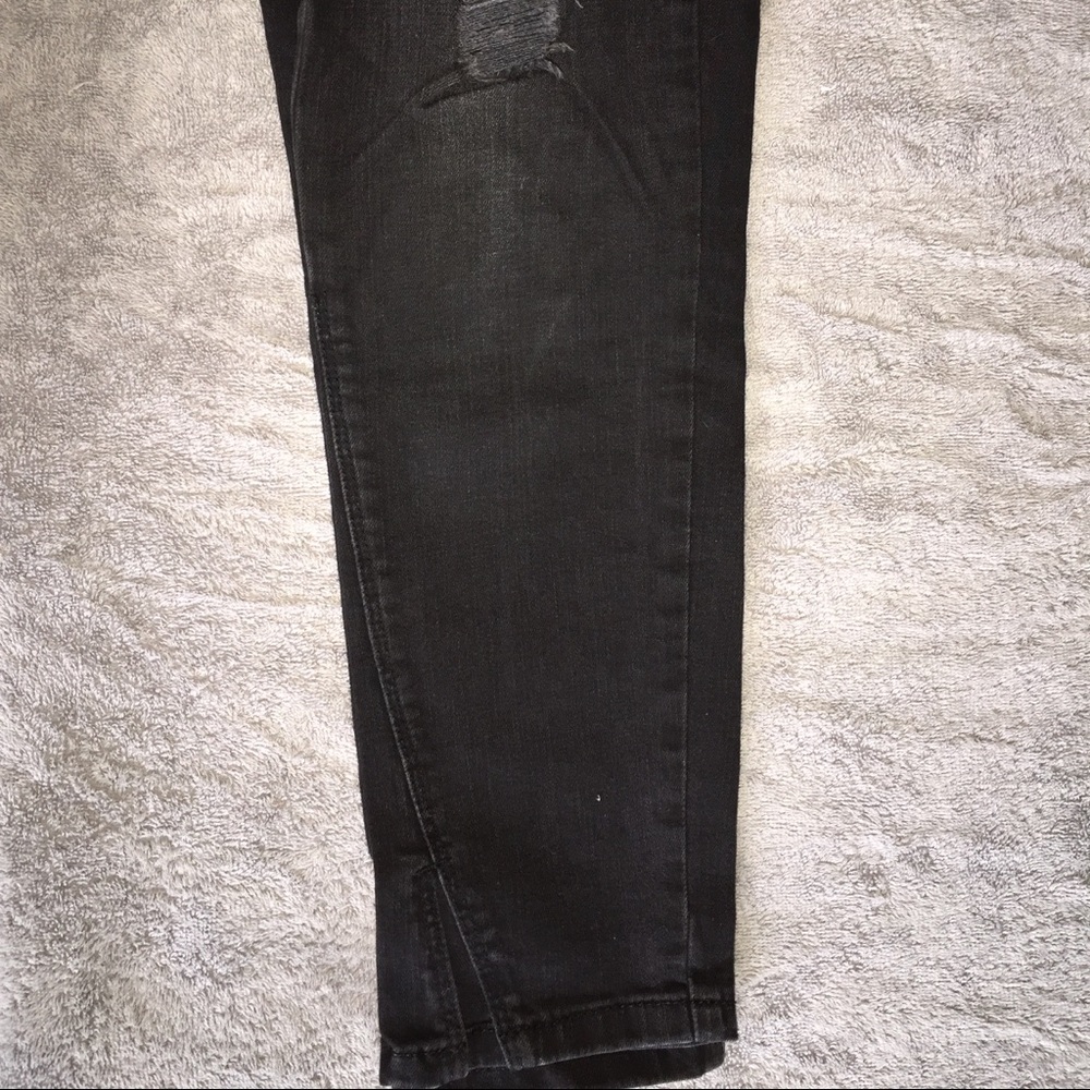 Mid-High Rise Ripped Jeans - Picture 8 of 8